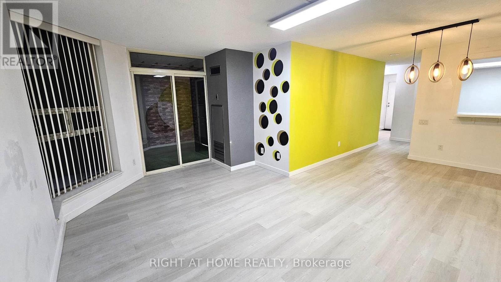 1714 - 2460 Eglinton Avenue E, Toronto, Ontario  M1K 5J7 - Photo 9 - E13659164