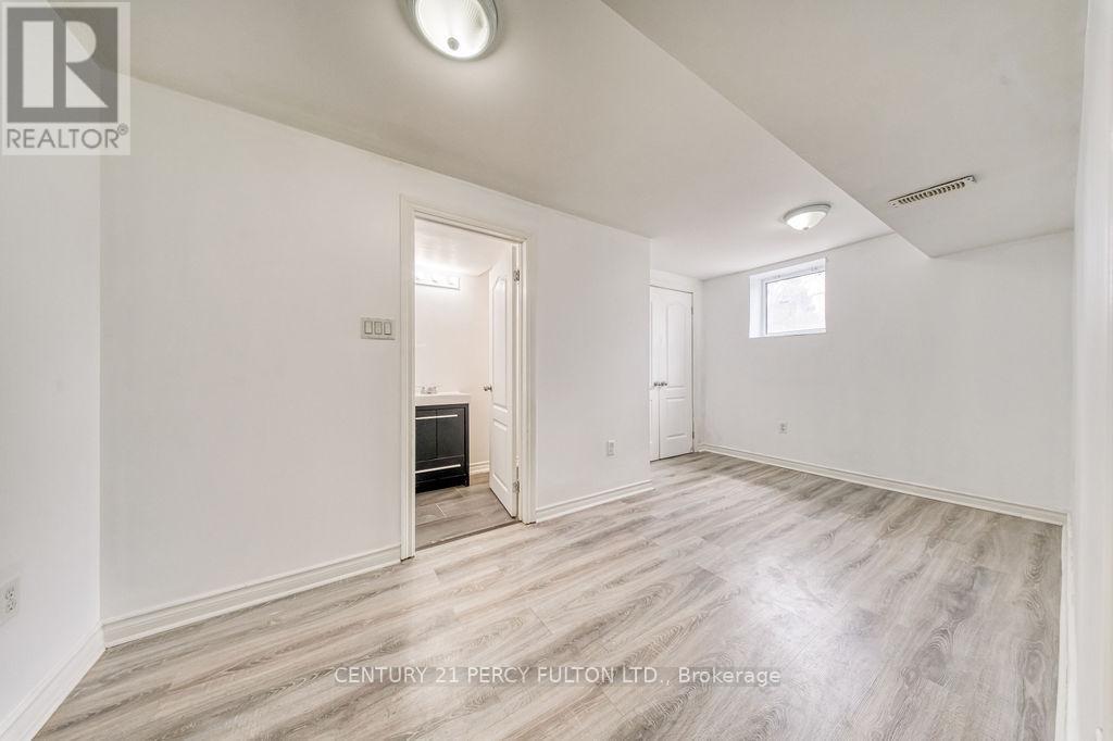 381 Conant Street, Oshawa, Ontario  L1H 3S8 - Photo 16 - E13659198
