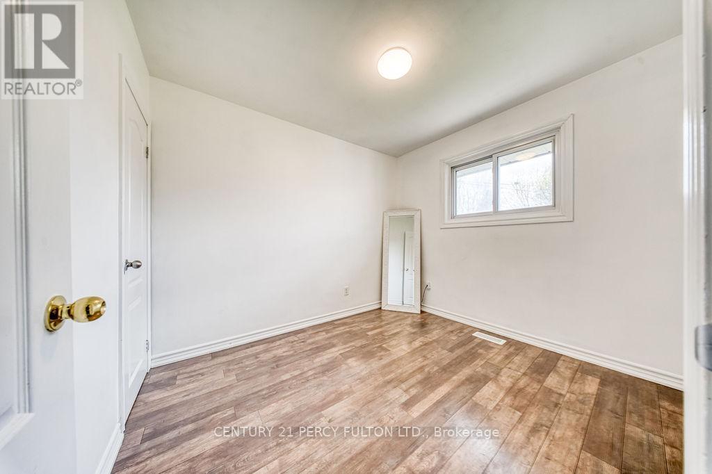 381 Conant Street, Oshawa, Ontario  L1H 3S8 - Photo 28 - E13659198