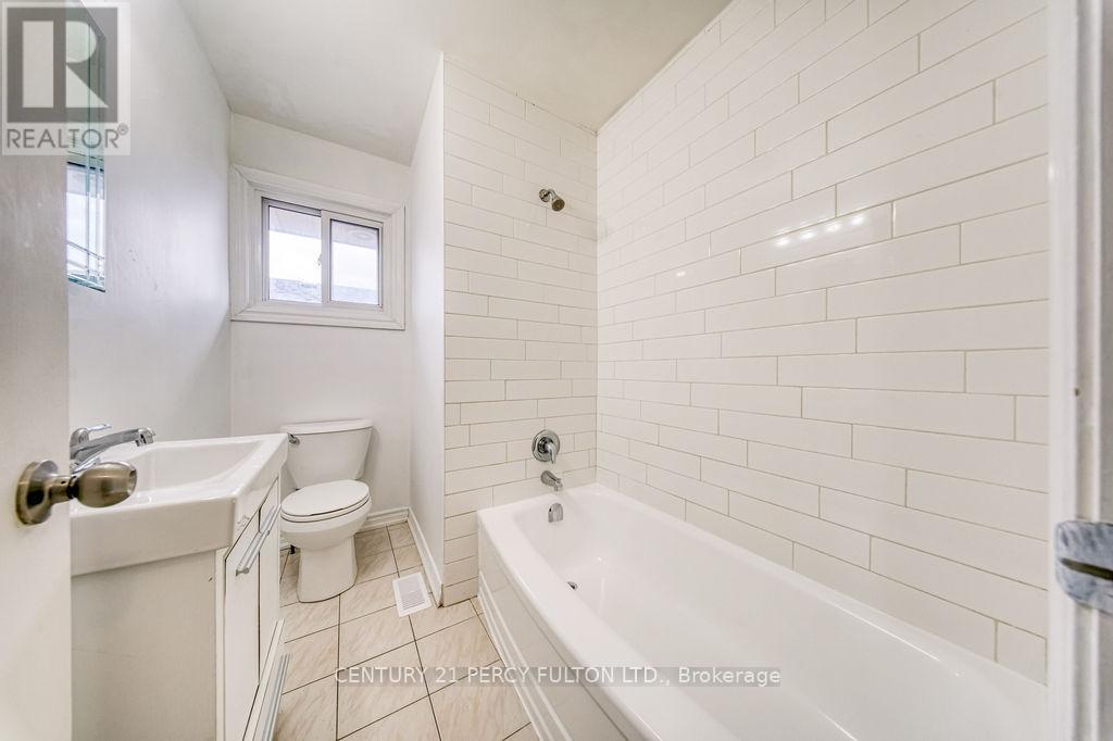381 Conant Street, Oshawa, Ontario  L1H 3S8 - Photo 30 - E13659198