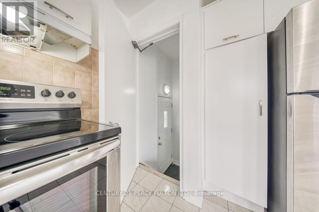 381 Conant Street, Oshawa, Ontario  L1H 3S8 - Photo 31 - E13659198