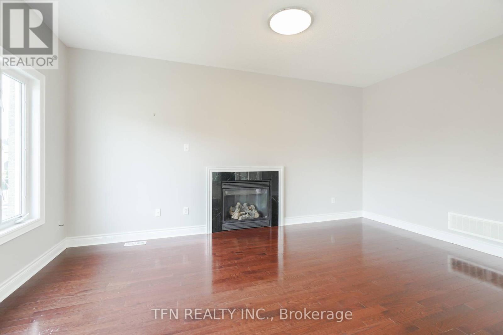 Upper - 1648 Pennel Drive, Oshawa, Ontario  L1K 0K1 - Photo 11 - E13659284