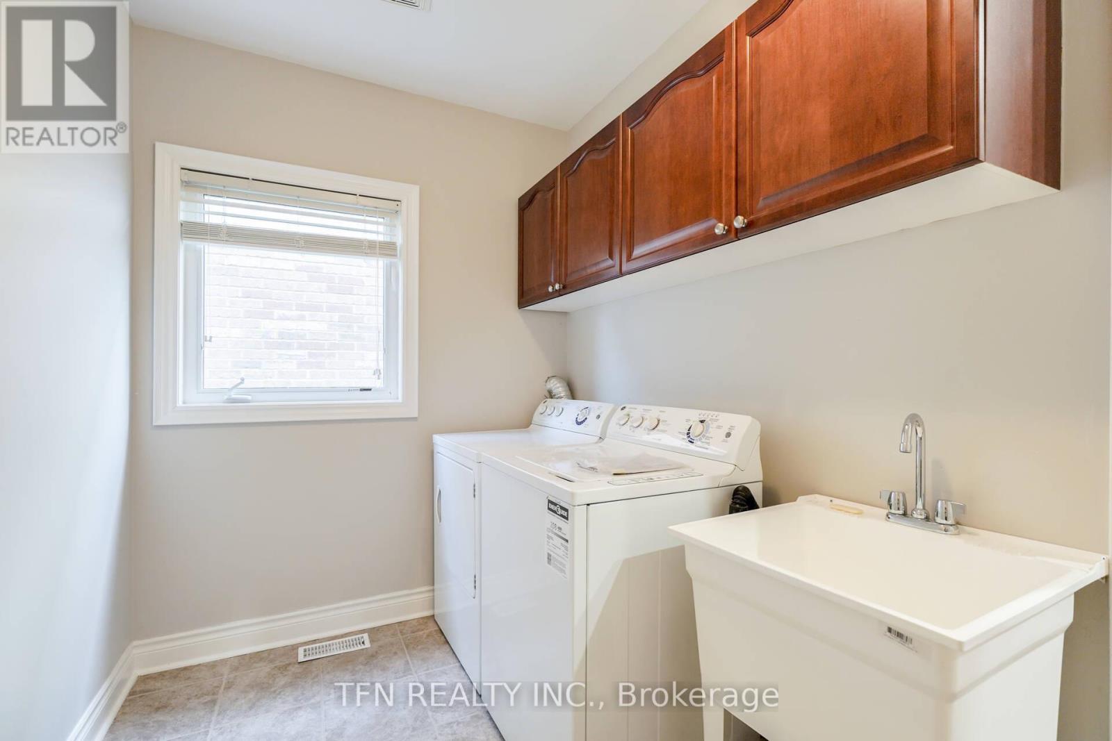 Upper - 1648 Pennel Drive, Oshawa, Ontario  L1K 0K1 - Photo 24 - E13659284