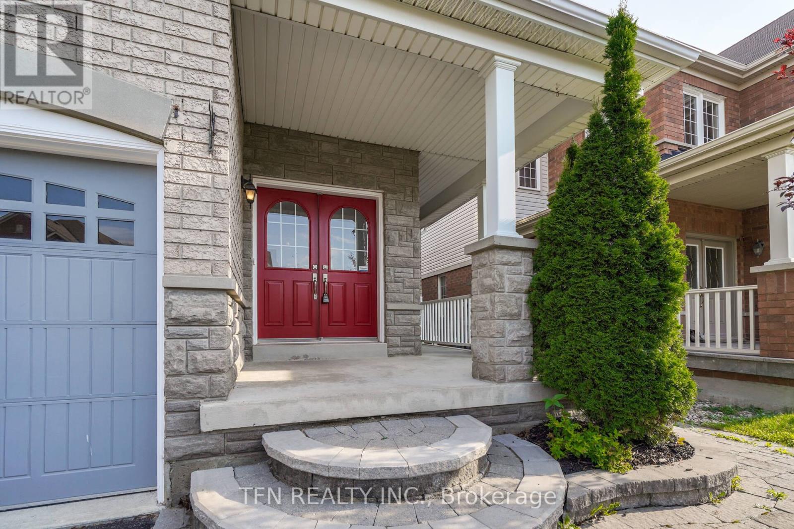 Upper - 1648 Pennel Drive, Oshawa, Ontario  L1K 0K1 - Photo 3 - E13659284