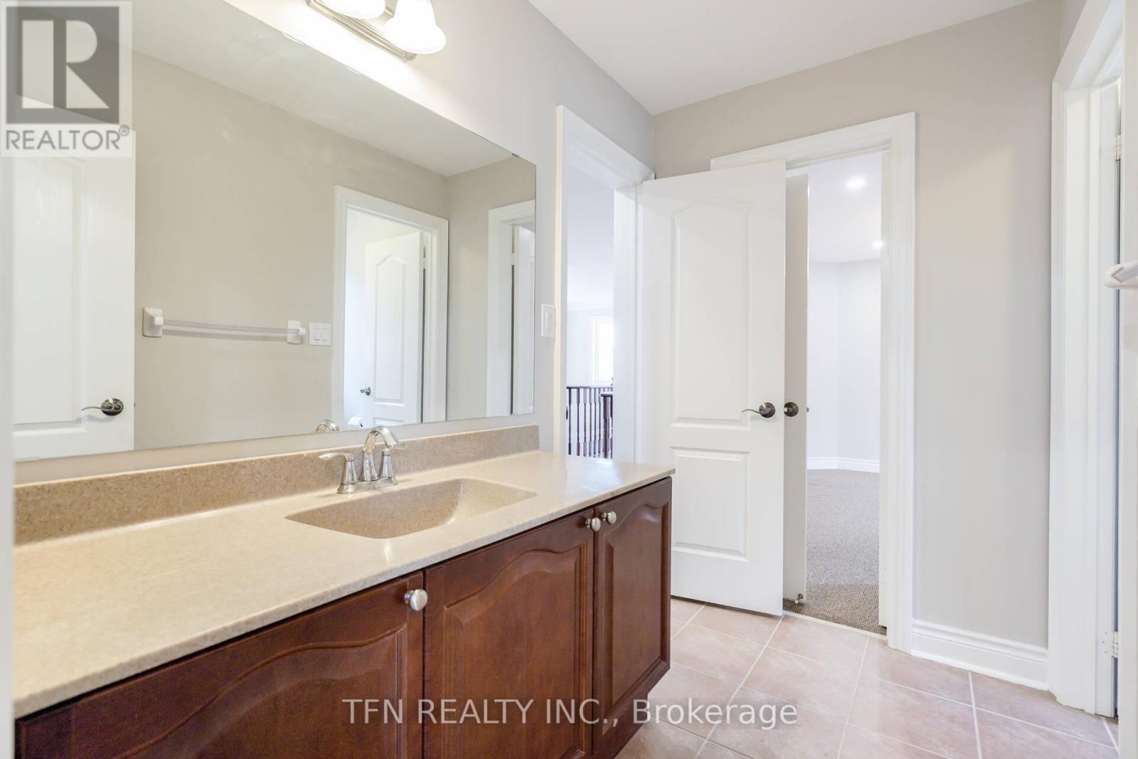 Upper - 1648 Pennel Drive, Oshawa, Ontario  L1K 0K1 - Photo 33 - E13659284
