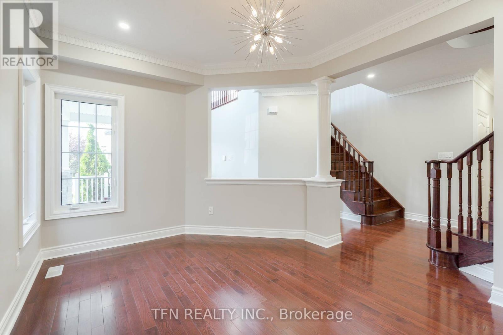 Upper - 1648 Pennel Drive, Oshawa, Ontario  L1K 0K1 - Photo 9 - E13659284