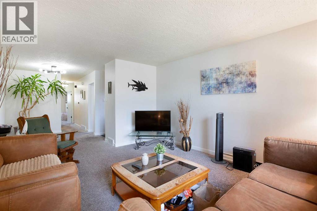 3224 14 Street NW, Calgary, Alberta  T2K 1H8 - Photo 4 - A2327310