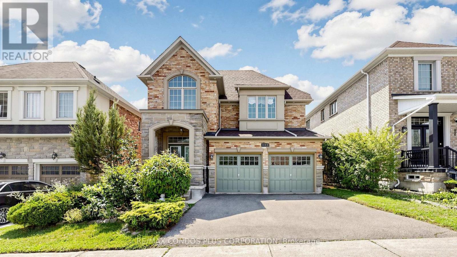 139 QUEEN FILOMENA AVENUE, Vaughan, Ontario