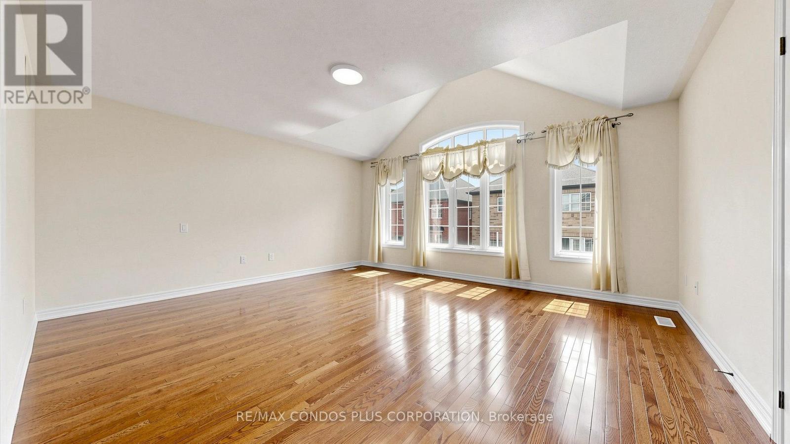 139 Queen Filomena Avenue, Vaughan, Ontario  L6A 0J1 - Photo 26 - N13659232