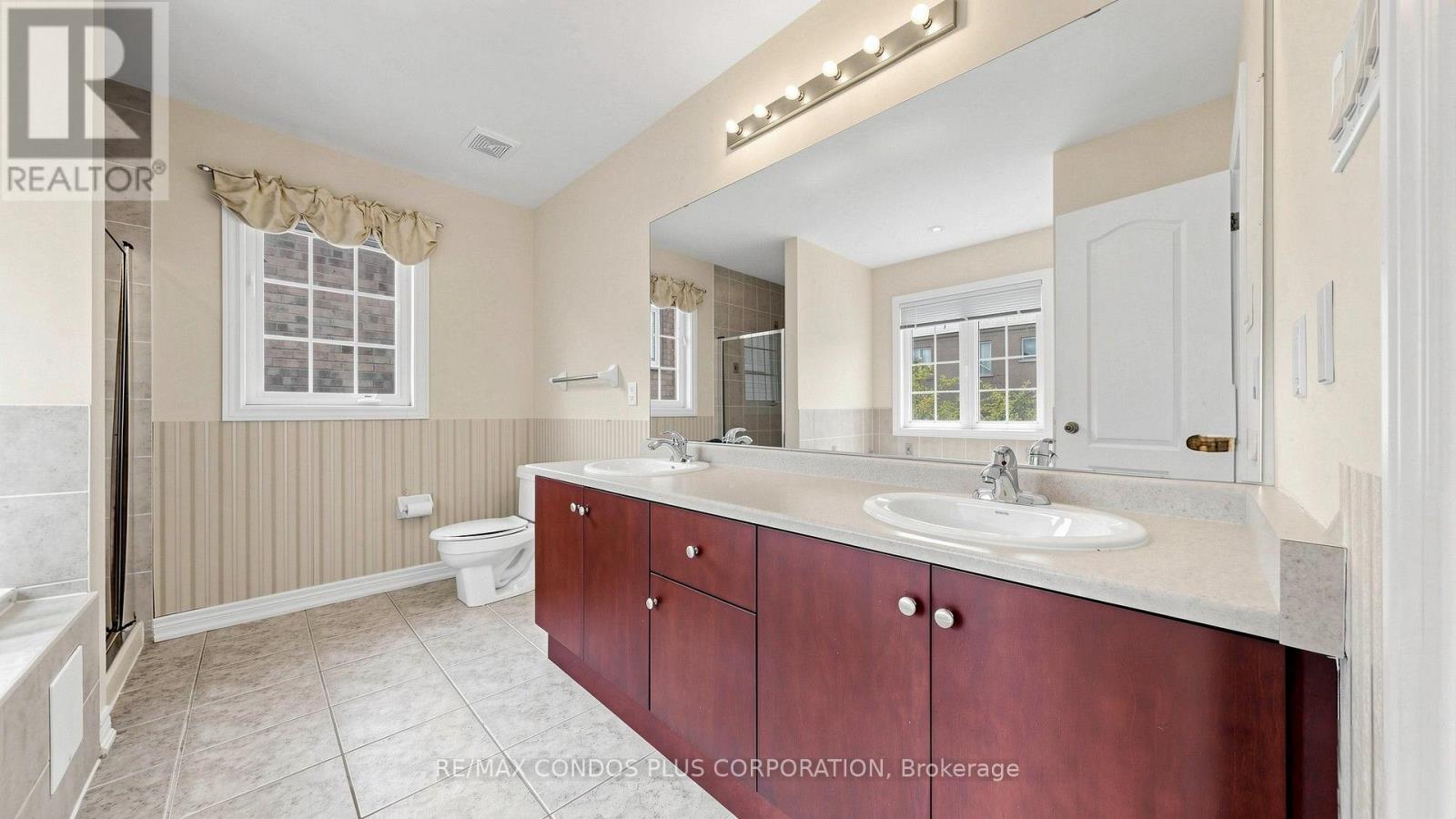 139 Queen Filomena Avenue, Vaughan, Ontario  L6A 0J1 - Photo 29 - N13659232