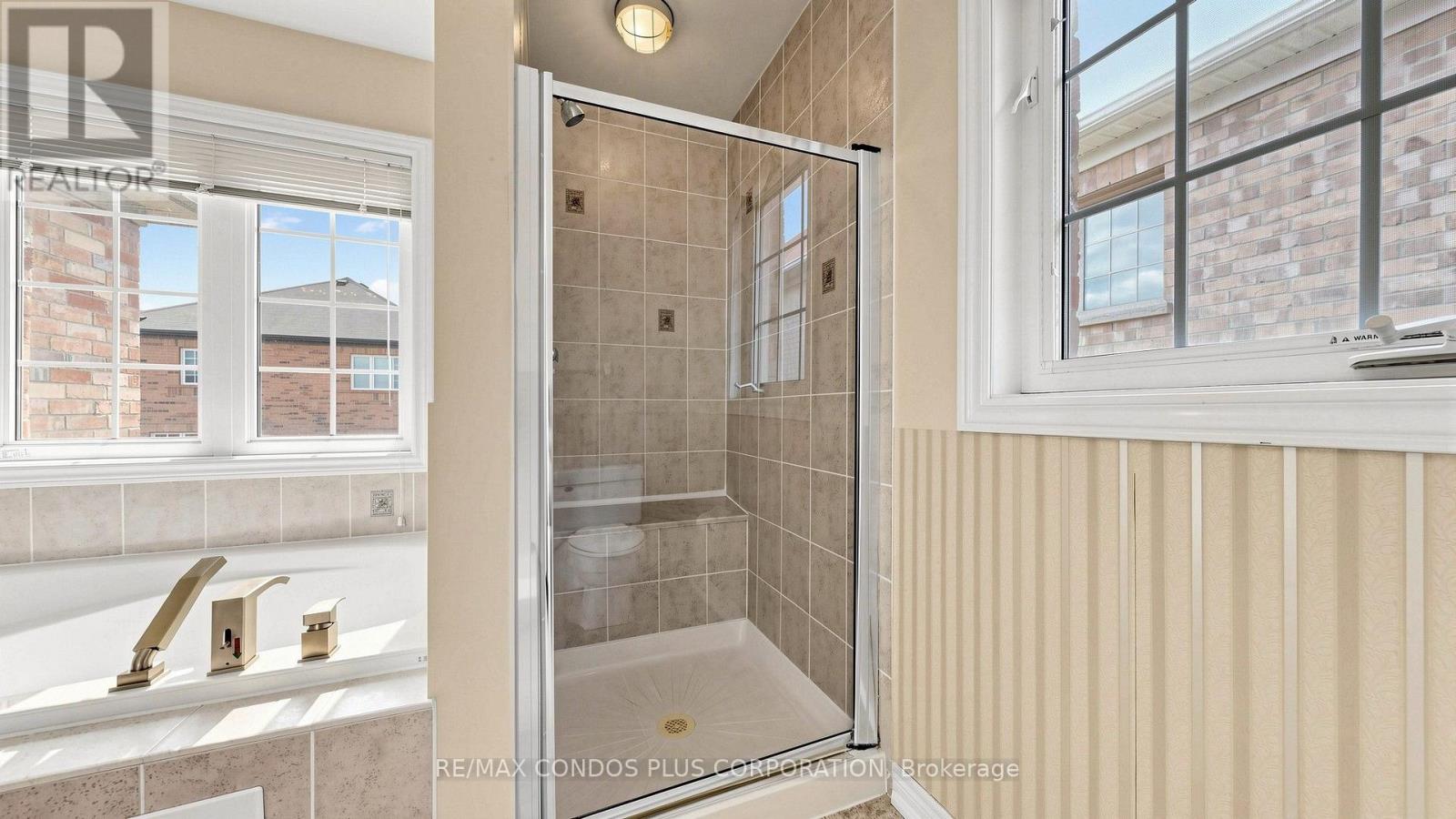 139 Queen Filomena Avenue, Vaughan, Ontario  L6A 0J1 - Photo 32 - N13659232