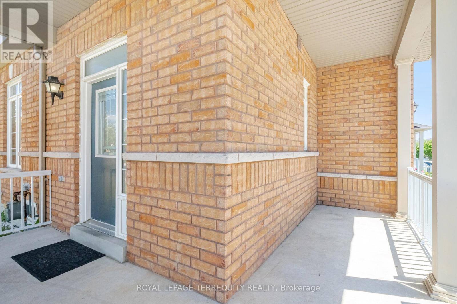 36 Chokecherry Crescent, Markham, Ontario L6E 0J5 - Photo 4 - N13659260