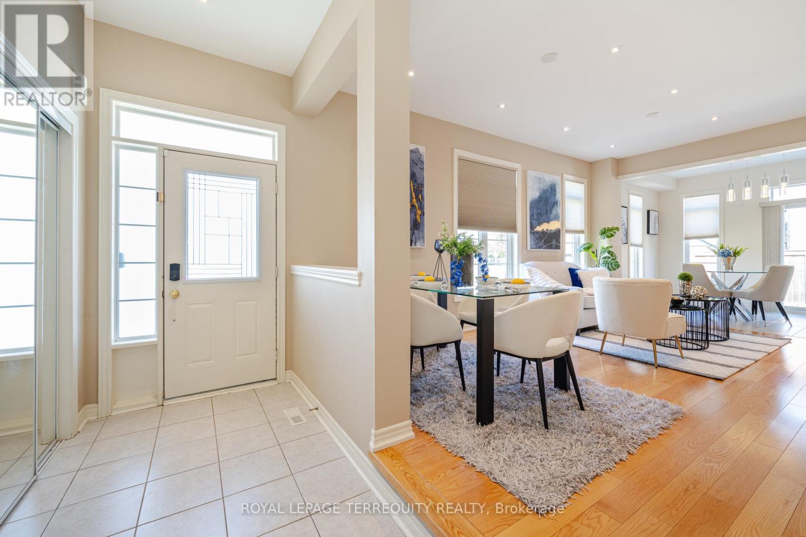 36 Chokecherry Crescent, Markham, Ontario L6E 0J5 - Photo 5 - N13659260