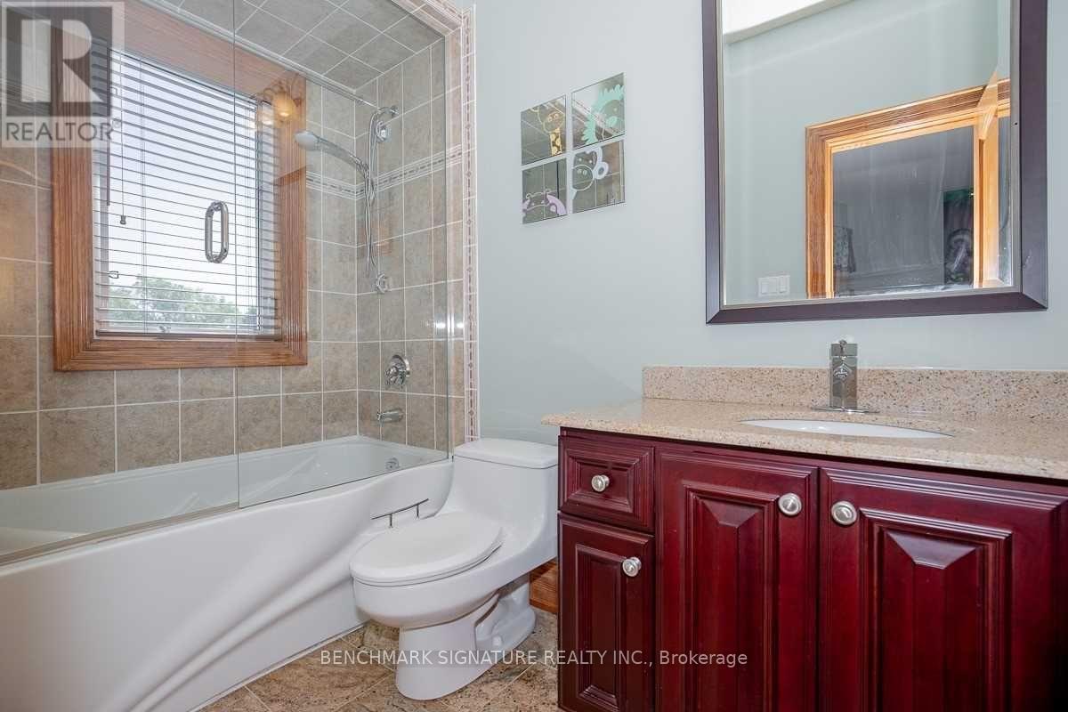 4572 14th Avenue, Markham, Ontario  L3S 3K6 - Photo 33 - N13659274