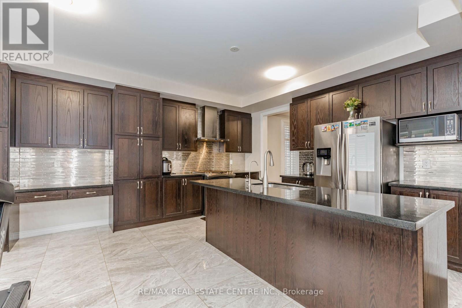 1332 Blackmore Street, Innisfil, Ontario  L9S 0J8 - Photo 11 - N13659366