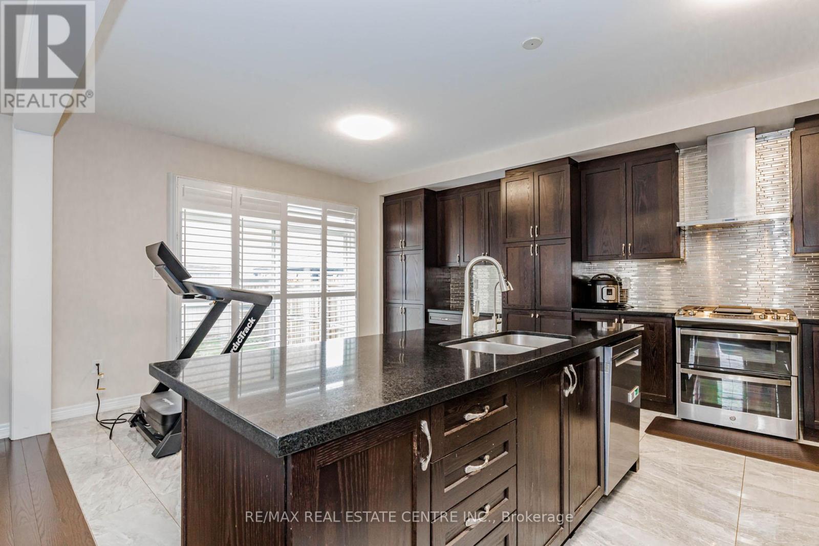 1332 Blackmore Street, Innisfil, Ontario  L9S 0J8 - Photo 9 - N13659366
