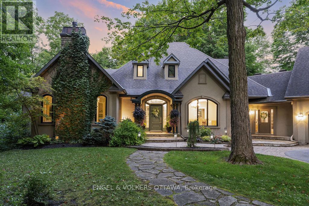 1412 Houston Crescent, Ottawa, Ontario