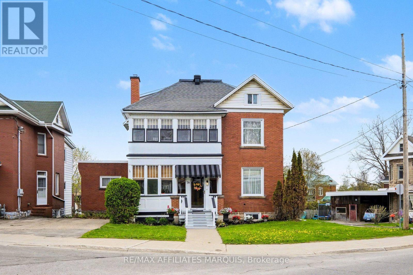 70 Maple Avenue, Smiths Falls, Ontario
