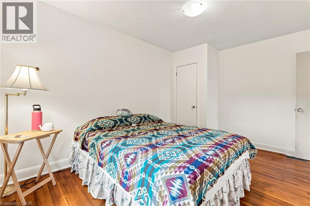 241 East 44th Street, Hamilton, Ontario  L8T 3H7 - Photo 15 - 40854492