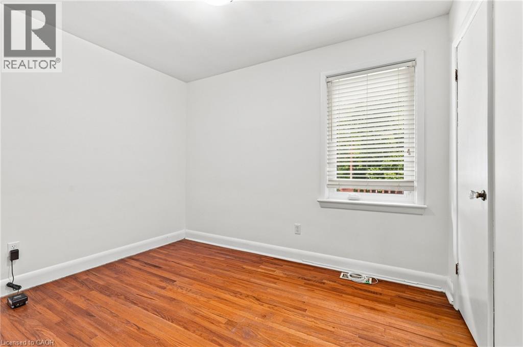241 East 44th Street, Hamilton, Ontario  L8T 3H7 - Photo 18 - 40854492