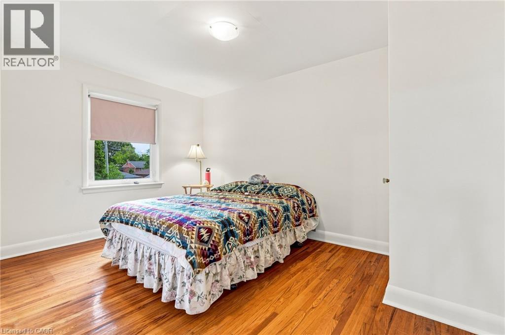 241 East 44th Street, Hamilton, Ontario  L8T 3H7 - Photo 14 - 40854492