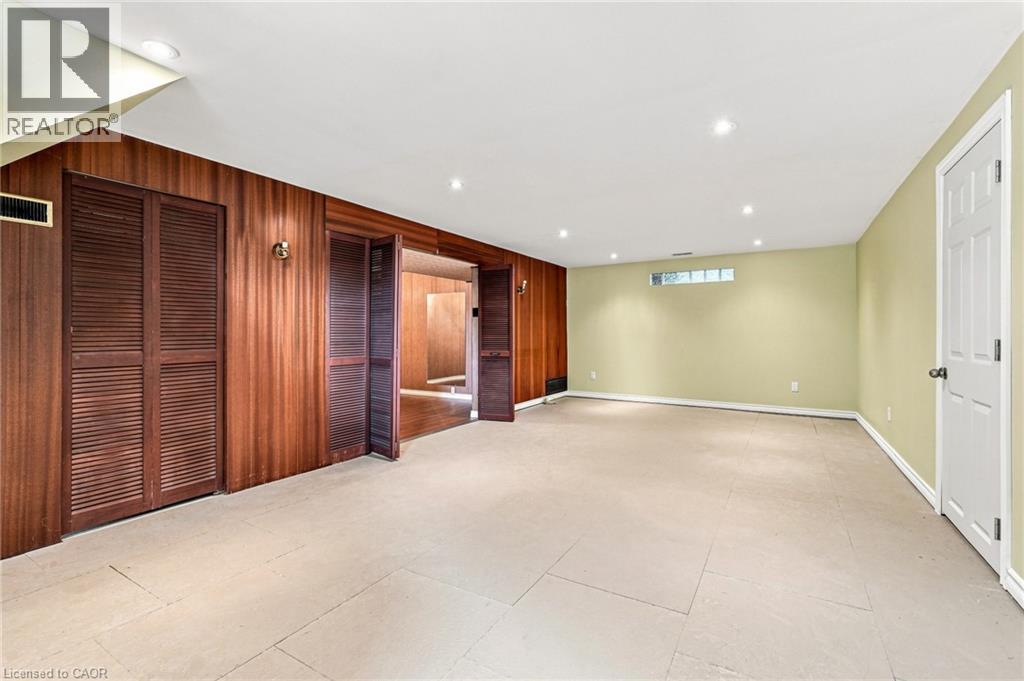 241 East 44th Street, Hamilton, Ontario  L8T 3H7 - Photo 22 - 40854492