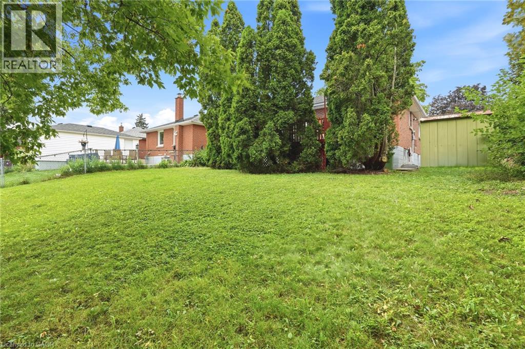 241 East 44th Street, Hamilton, Ontario  L8T 3H7 - Photo 28 - 40854492
