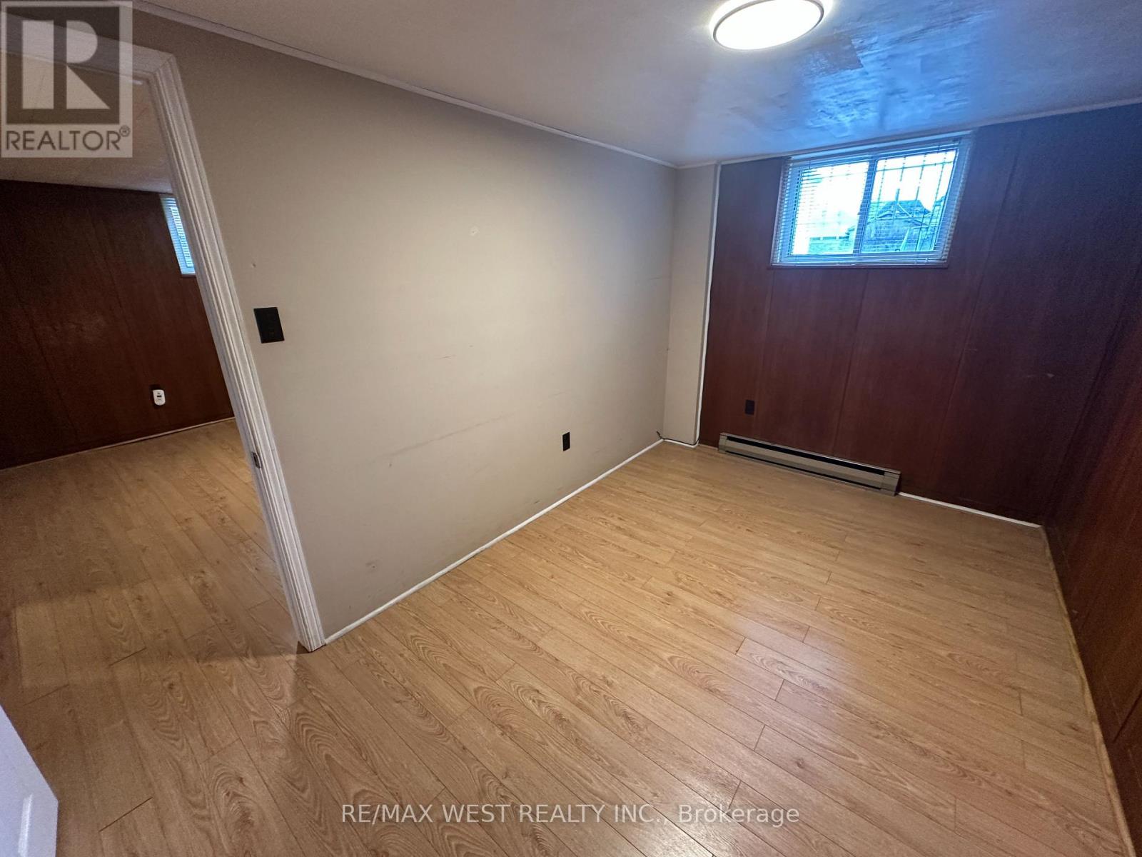 Lower - 28 Snider Avenue, Toronto, Ontario  M6E 4R9 - Photo 10 - W13659276