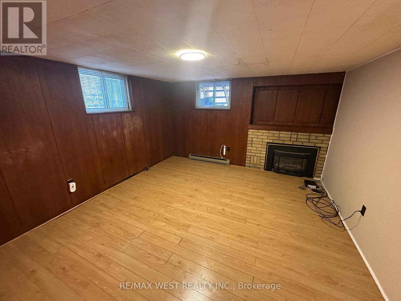 Lower - 28 Snider Avenue, Toronto, Ontario  M6E 4R9 - Photo 5 - W13659276