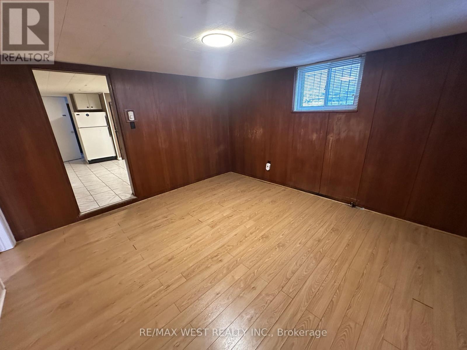 Lower - 28 Snider Avenue, Toronto, Ontario  M6E 4R9 - Photo 8 - W13659276