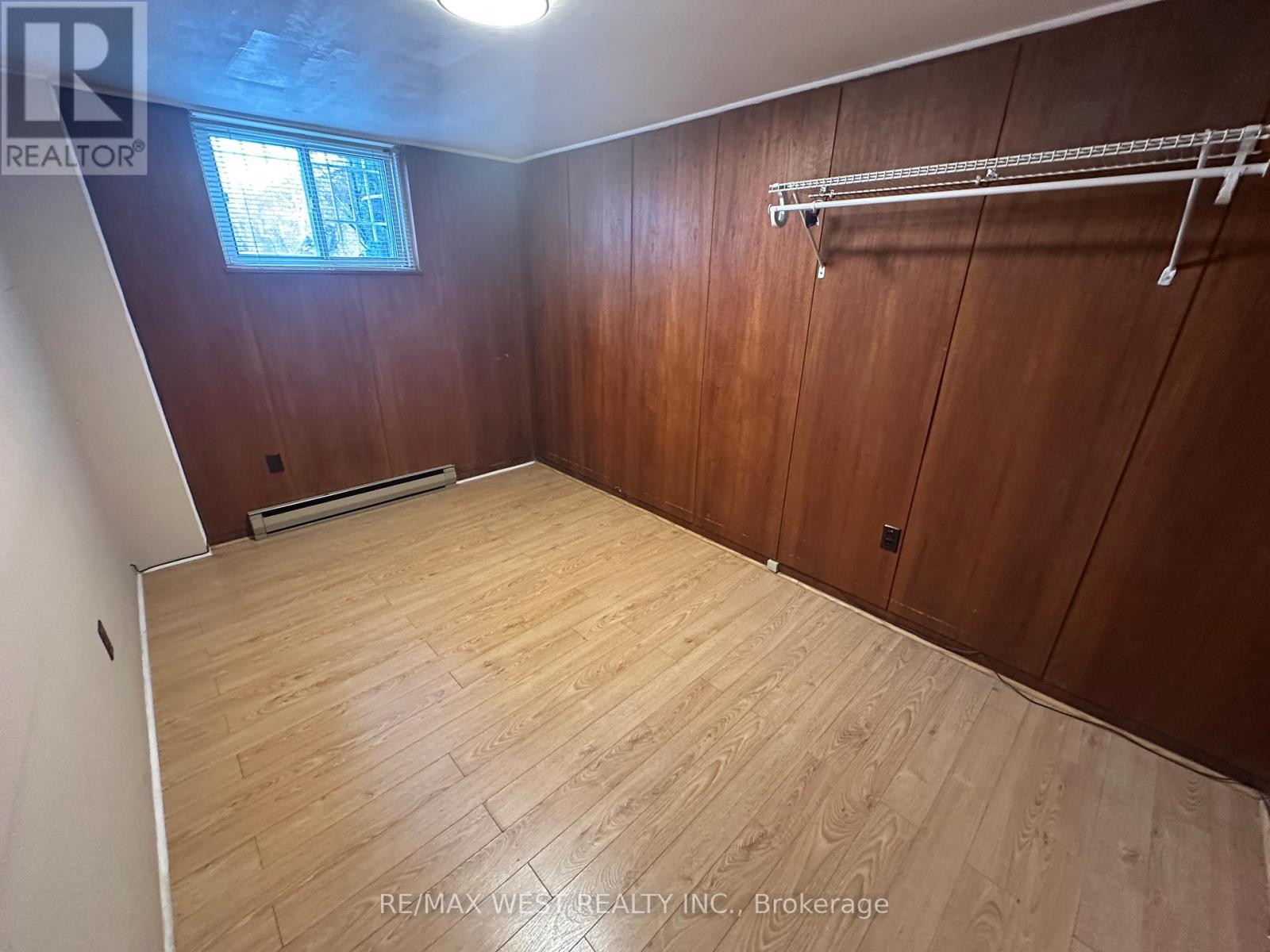 Lower - 28 Snider Avenue, Toronto, Ontario  M6E 4R9 - Photo 9 - W13659276