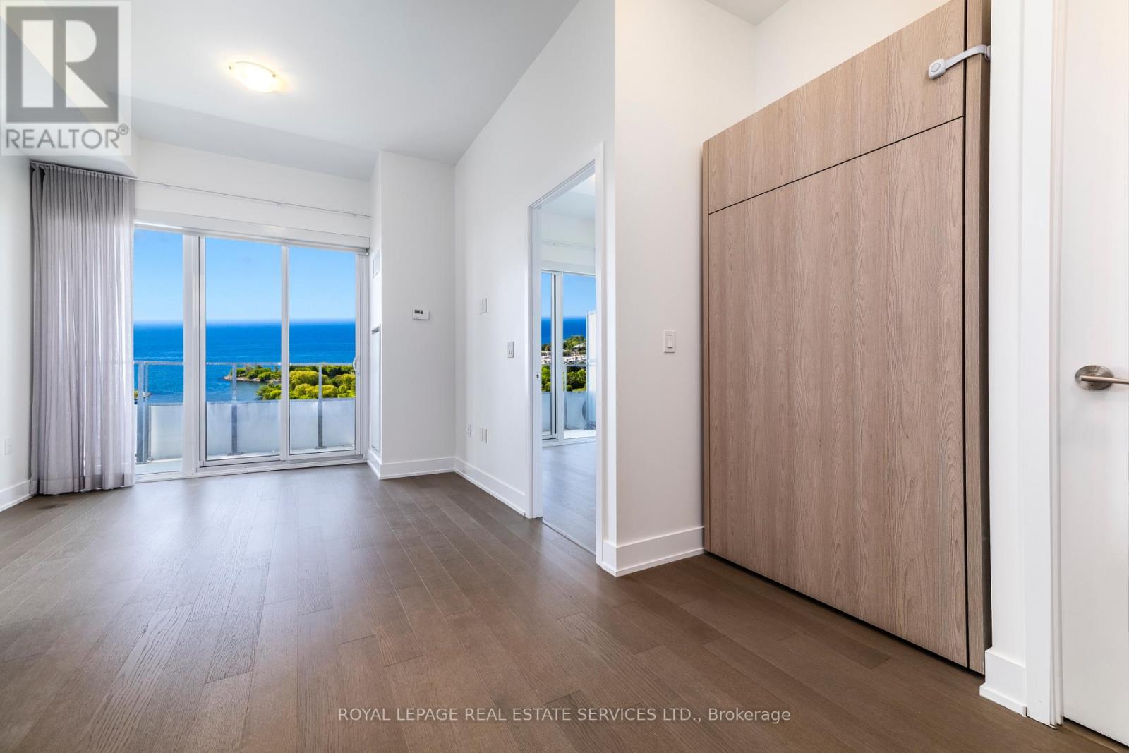 2019 - 30 Shore Breeze Drive, Toronto, Ontario  M8V 0J1 - Photo 13 - W13659346