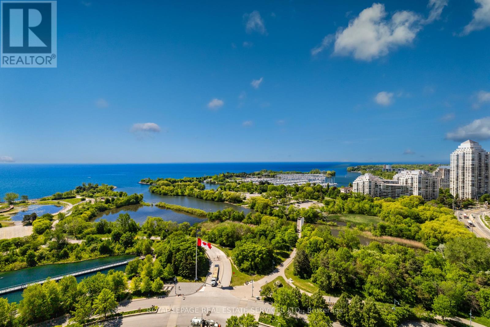 2019 - 30 Shore Breeze Drive, Toronto, Ontario  M8V 0J1 - Photo 8 - W13659346