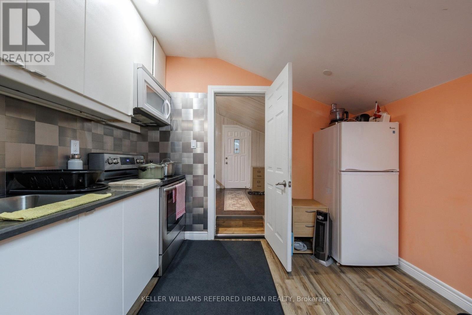 6 Elmhurst Drive, Toronto, Ontario  M9W 2J3 - Photo 47 - W13658924