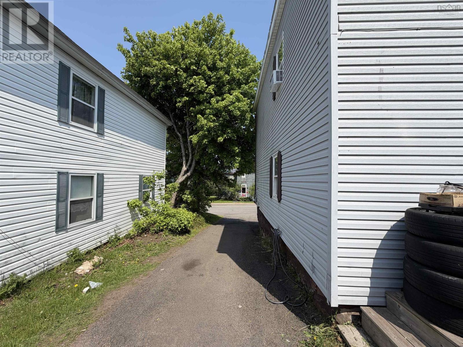 30-32 West Pleasant Street, Amherst, Nova Scotia  B4H 1E4 - Photo 19 - 202615239