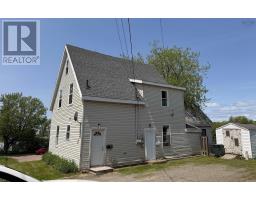 <div class="price">$179,900</div> 8 East Pleasant Street<br>Amherst, Nova Scotia<br>
