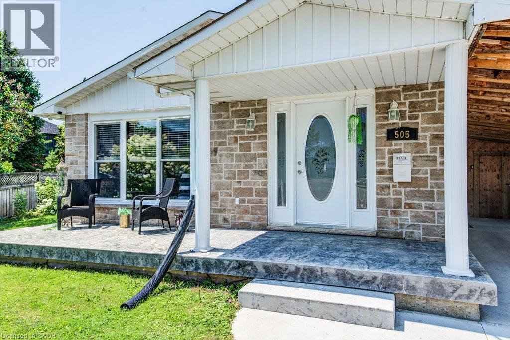 505 Briarwood Avenue, Listowel, Ontario  N4W 3P9 - Photo 4 - 40853472
