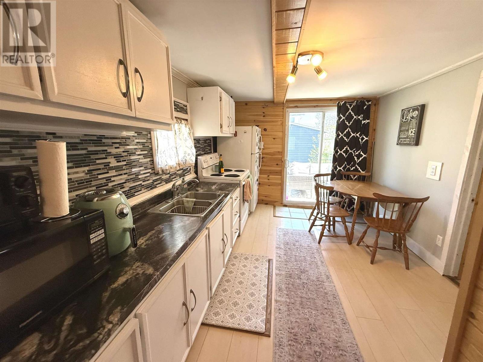 136 Carufel Ave, Sault Ste. Marie, Ontario P6C 4T6 - Photo 4 - SM261193