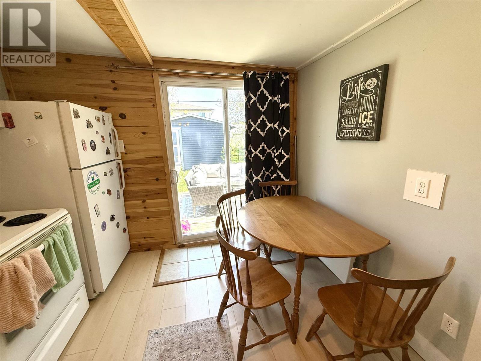 136 Carufel Ave, Sault Ste. Marie, Ontario P6C 4T6 - Photo 5 - SM261193