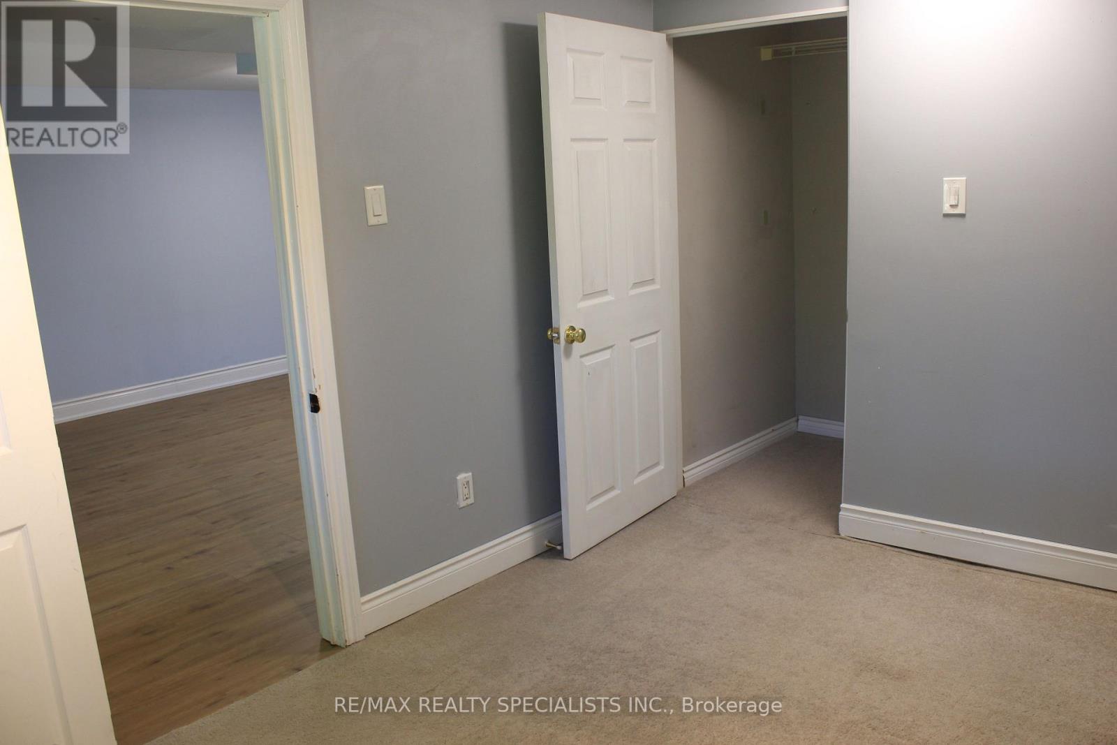 Lower - 12 Woodgrove Court, Barrie, Ontario  L4M 5B6 - Photo 5 - S13637460