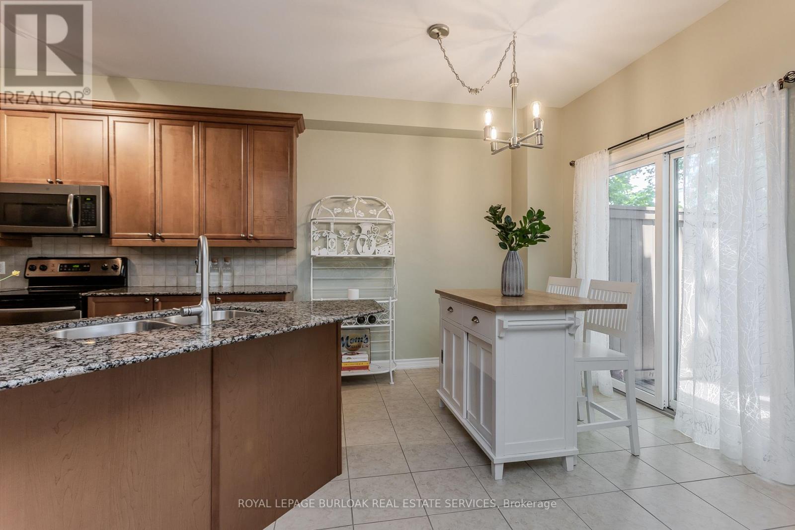 4 - 2410 Woodward Avenue, Burlington, Ontario  L7R 1T9 - Photo 6 - W13646566