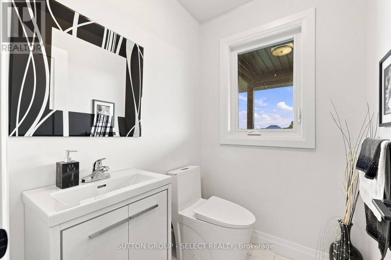 17 Arrowwood Path, Middlesex Centre, Ontario  N0M 2A0 - Photo 32 - X13659442