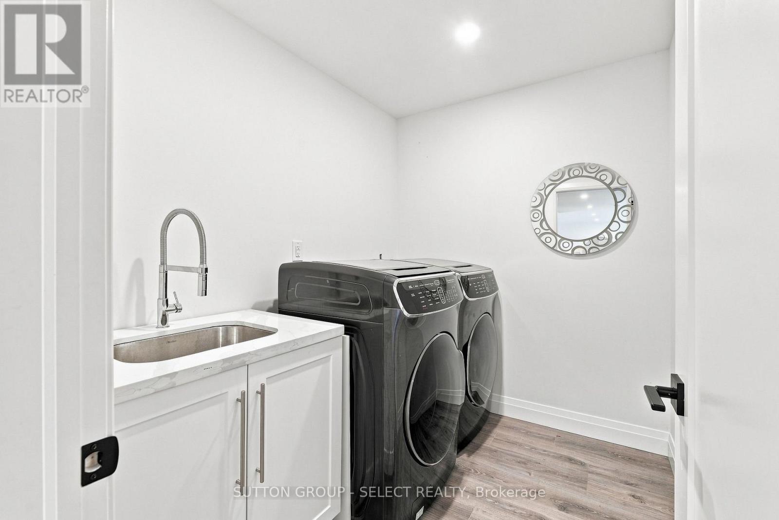 17 Arrowwood Path, Middlesex Centre, Ontario  N0M 2A0 - Photo 38 - X13659442