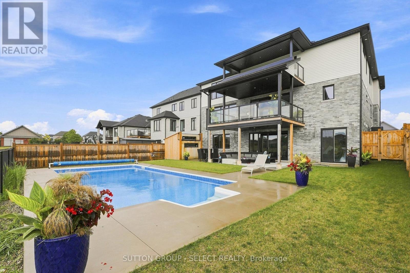 17 Arrowwood Path, Middlesex Centre, Ontario  N0M 2A0 - Photo 4 - X13659442