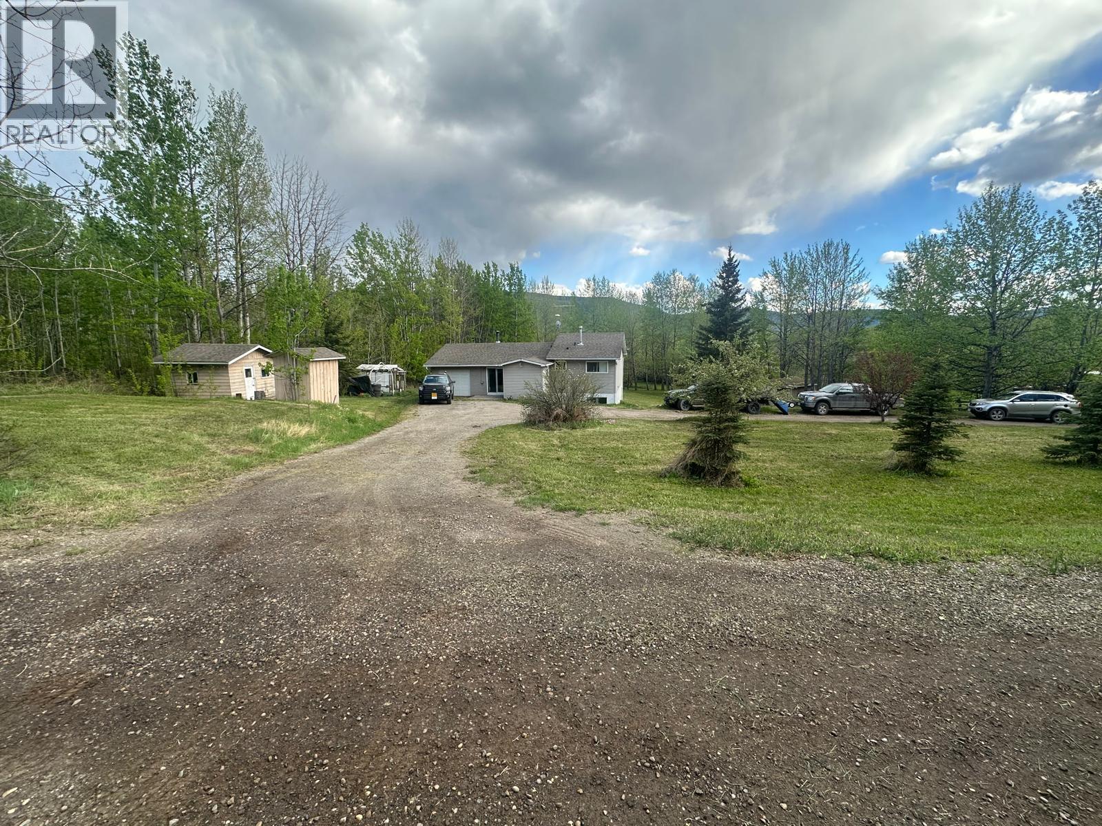 6327 Wildmare Sub, Chetwynd, British Columbia