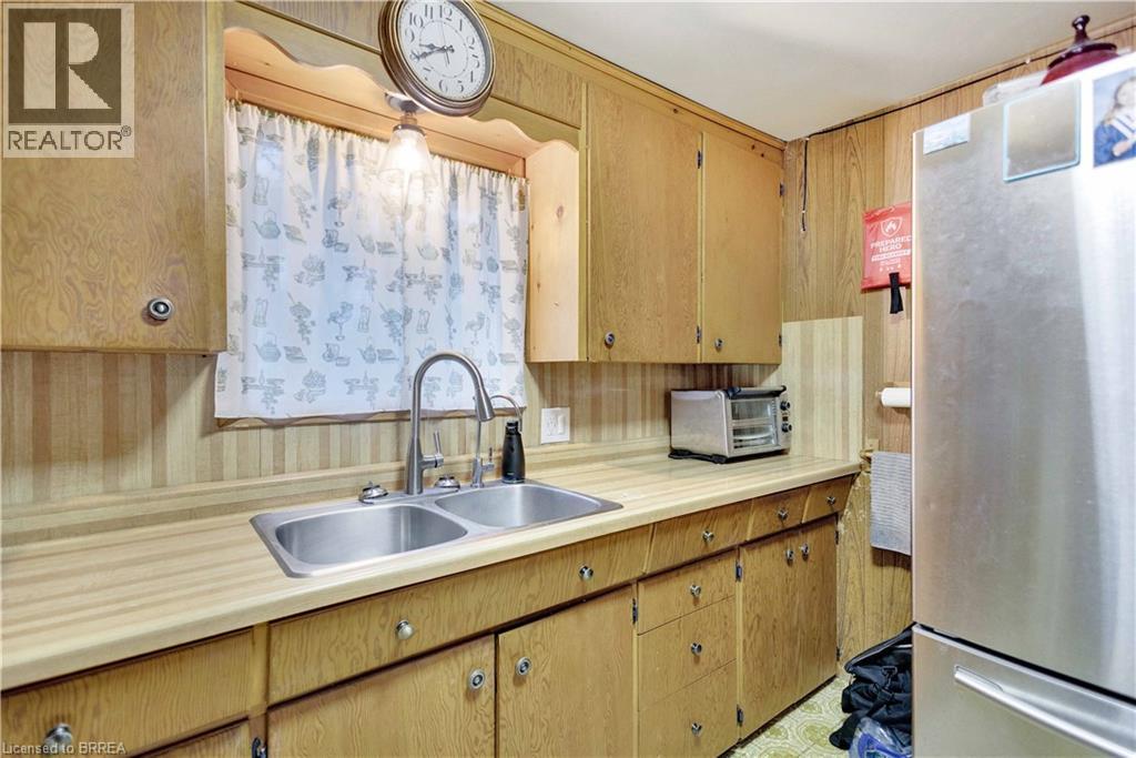 43 Ontario Street, Harrisburg, Ontario  N3L 3E1 - Photo 10 - 40833361