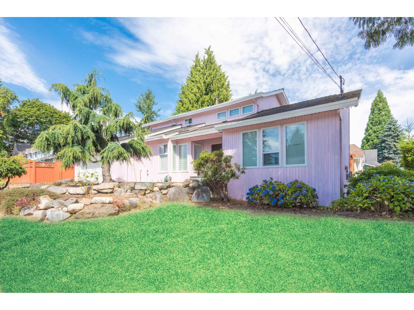 16111 10 Avenue, Surrey, British Columbia  V4A 1A7 - Photo 3 - R3154223