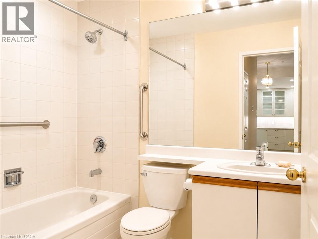 2511 W Lakeshore Road W Unit# 216, Oakville, Ontario  L6L 6L9 - Photo 17 - 40854317