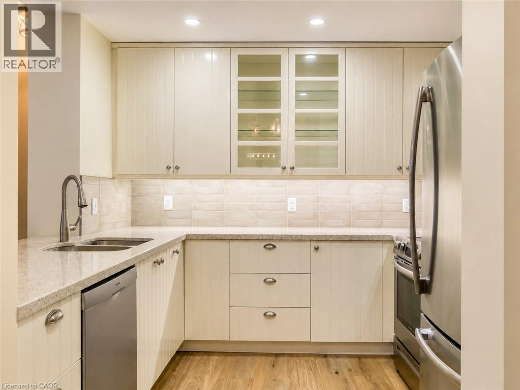 2511 W Lakeshore Road W Unit# 216, Oakville, Ontario  L6L 6L9 - Photo 5 - 40854317