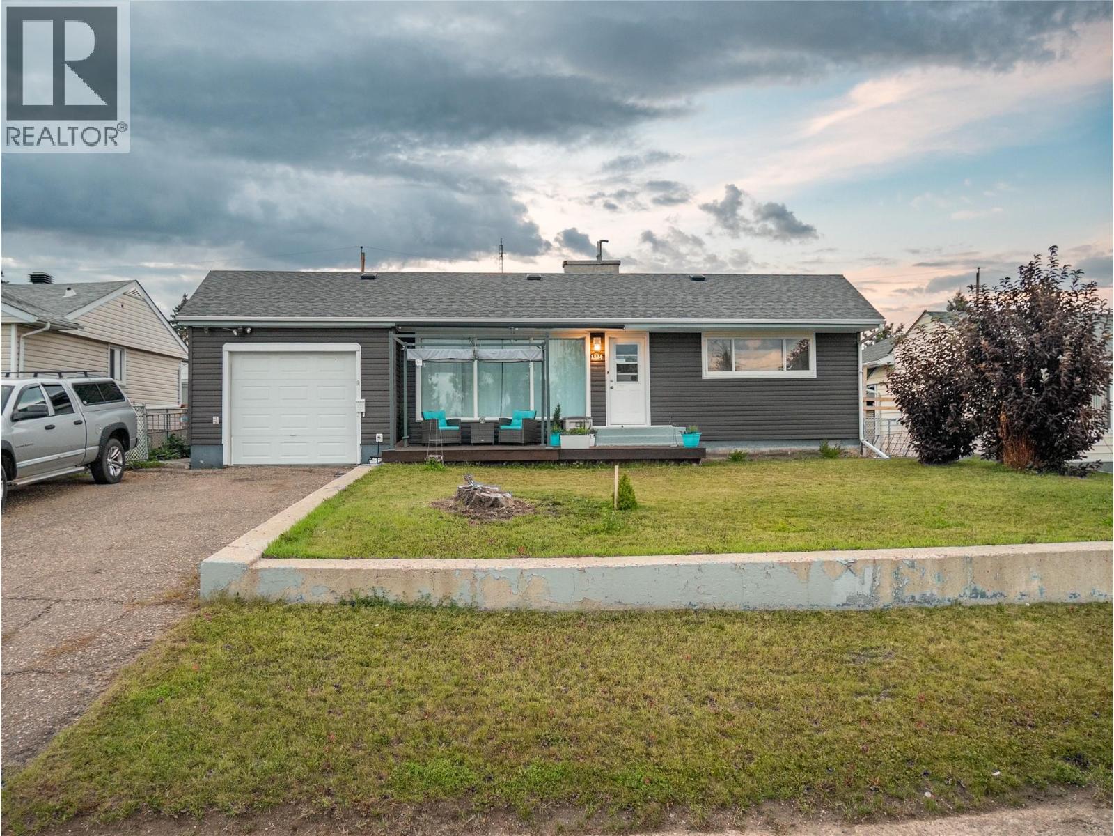 1324 93 Avenue, Dawson Creek, British Columbia